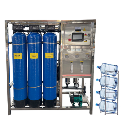 Sistema de purificação de água de venda quente 500LPH RO Sistema de purificação de água com bomba Osmose Reversa